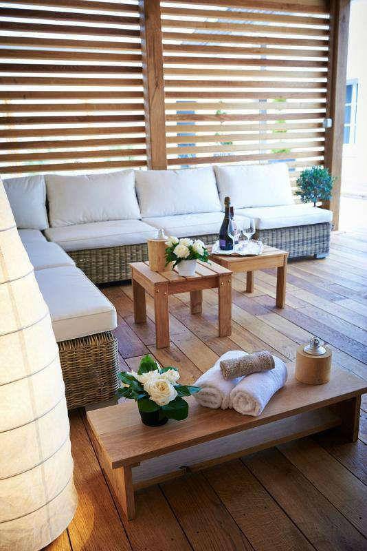 bardage salon de jardin